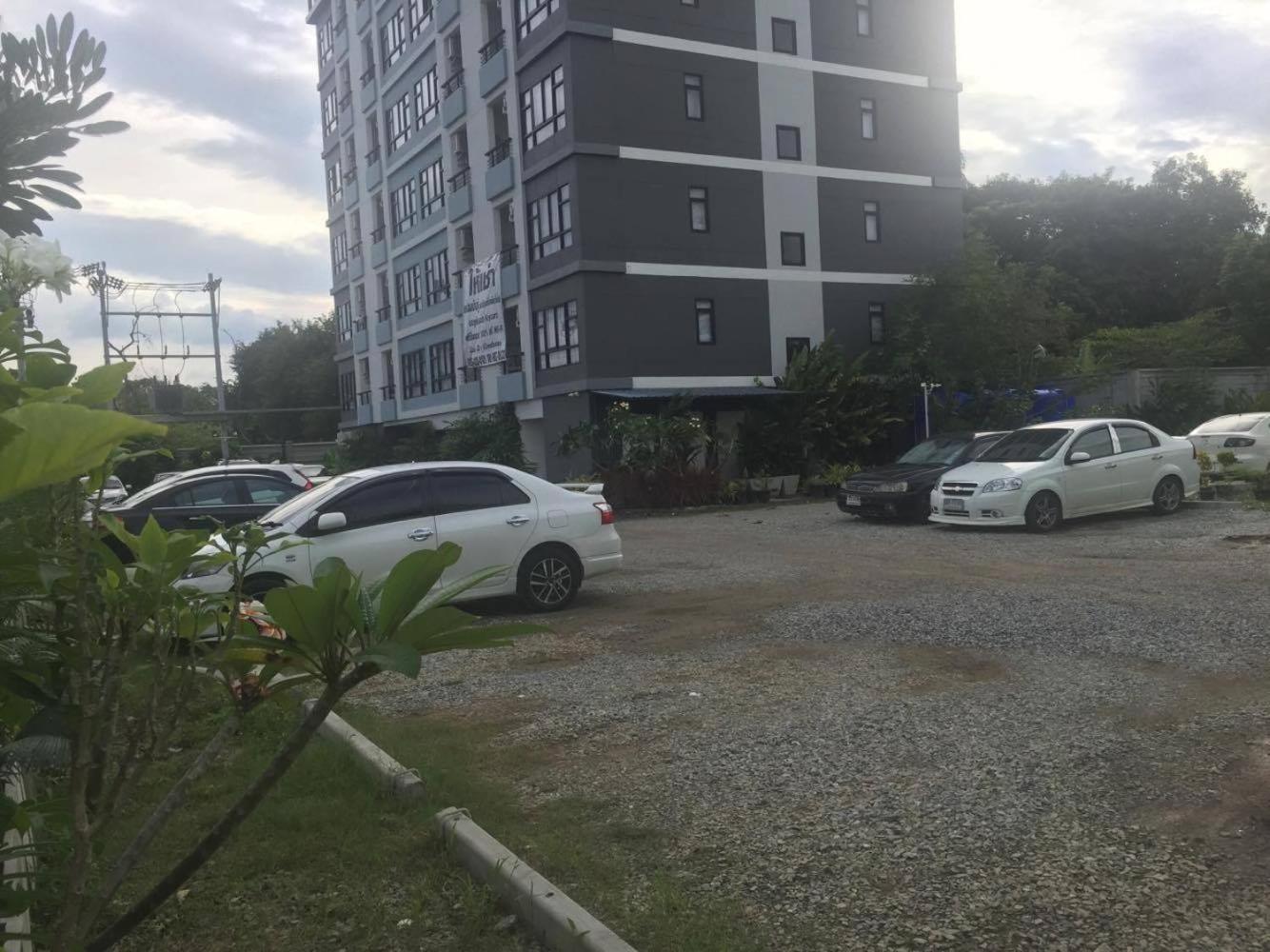 Live At Home Sukhumvit 105 Bangkok Luaran gambar