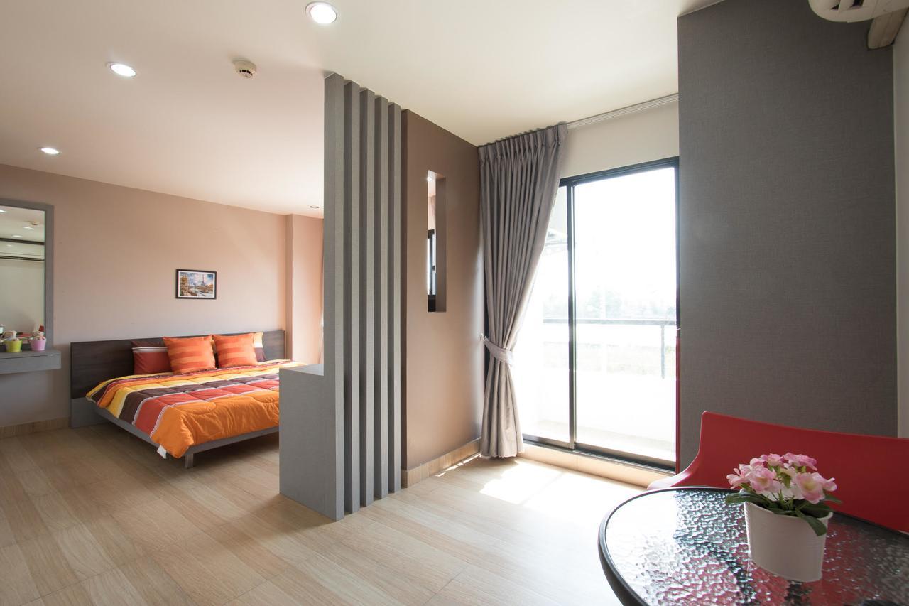 Live At Home Sukhumvit 105 Bangkok Luaran gambar